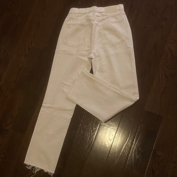 GRLFRND Mid Rise Straight - Picture 4 of 4